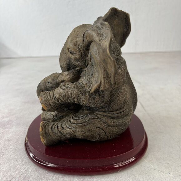 Ruby's Collection African Elephant Mother & Child‎ Teardrop Figurine 7"H - Picture 3 of 12
